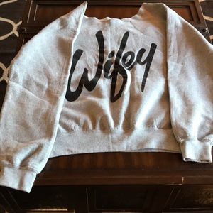 Sweatshirt